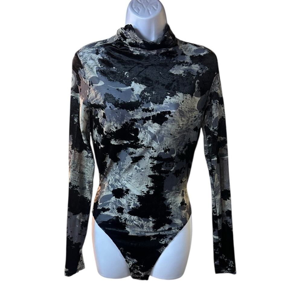 Cache Velvet Mock Neck Bodysuit Black Gray Abstract Print Y2K Glam Clubwear